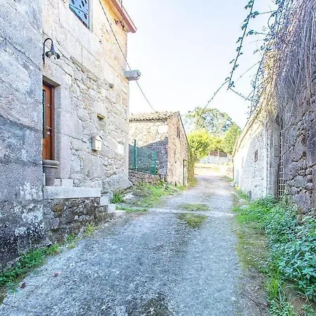 Nyaraló Casa Vella Lojo. Disconnect In Nature Boiro